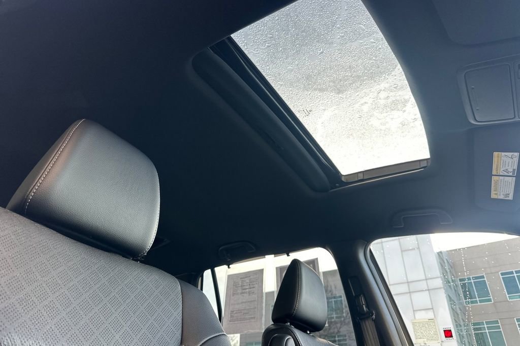 Used 2023 Honda Passport Elite image 17