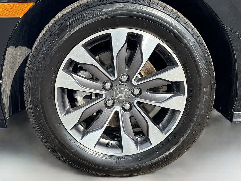 Used 2024 Honda Odyssey EX-L image 32