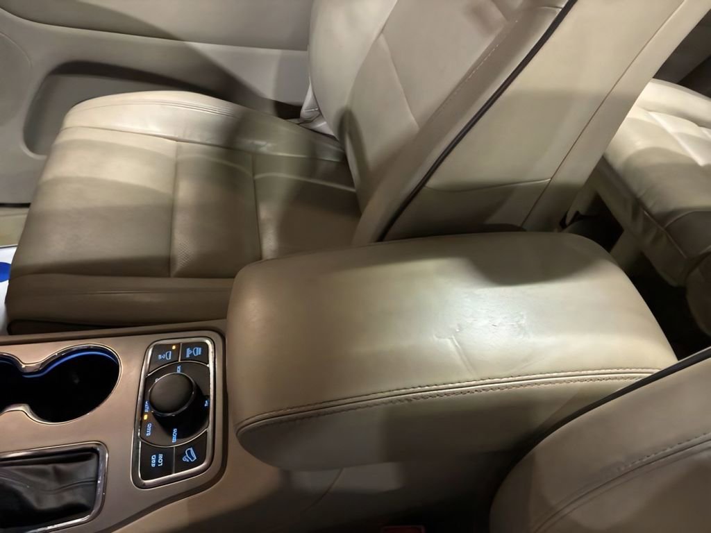 Used 2021 Jeep Grand Cherokee Overland image 24