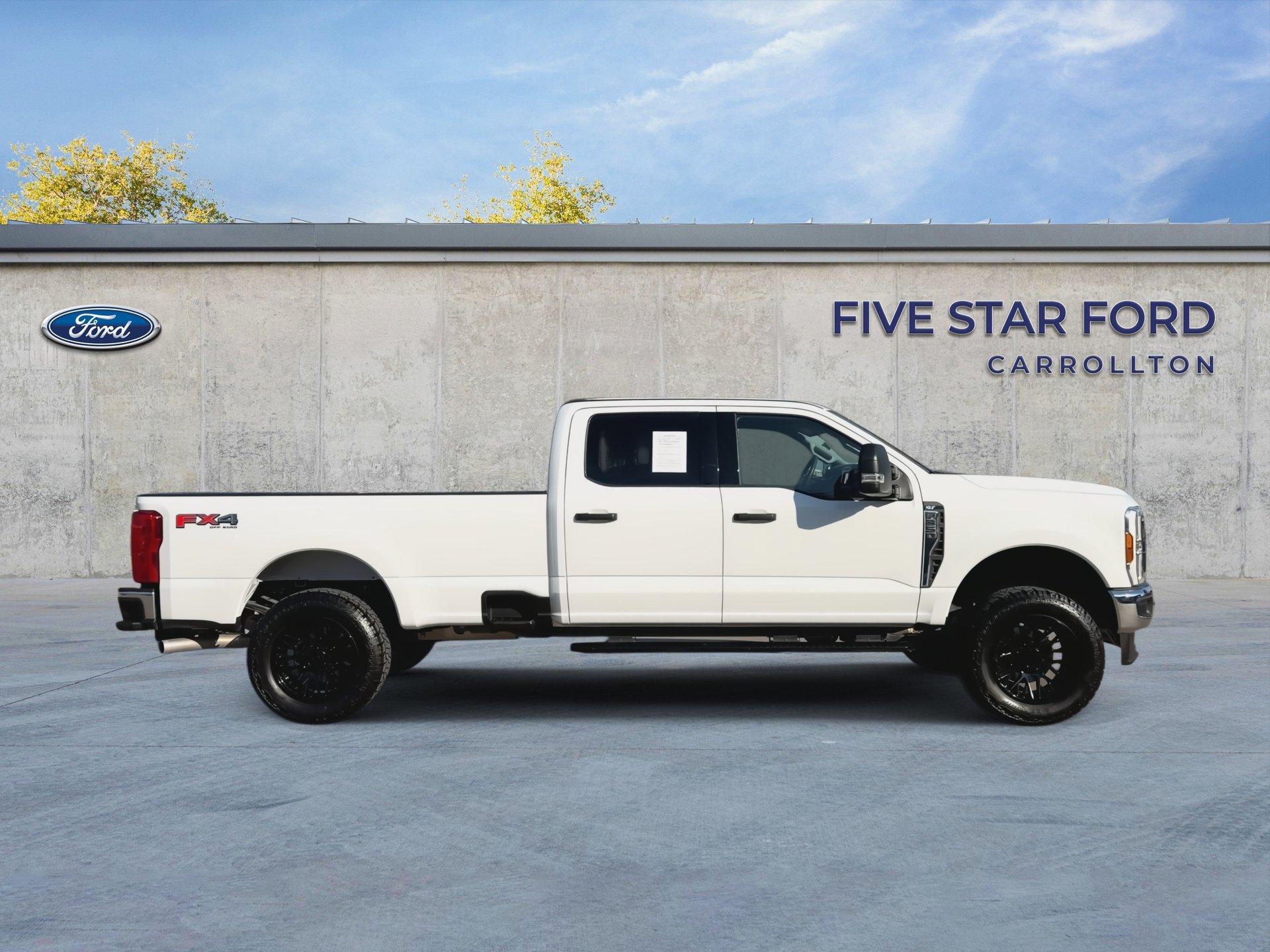Used 2025 Ford F350 XLT AWD/4WD image 9