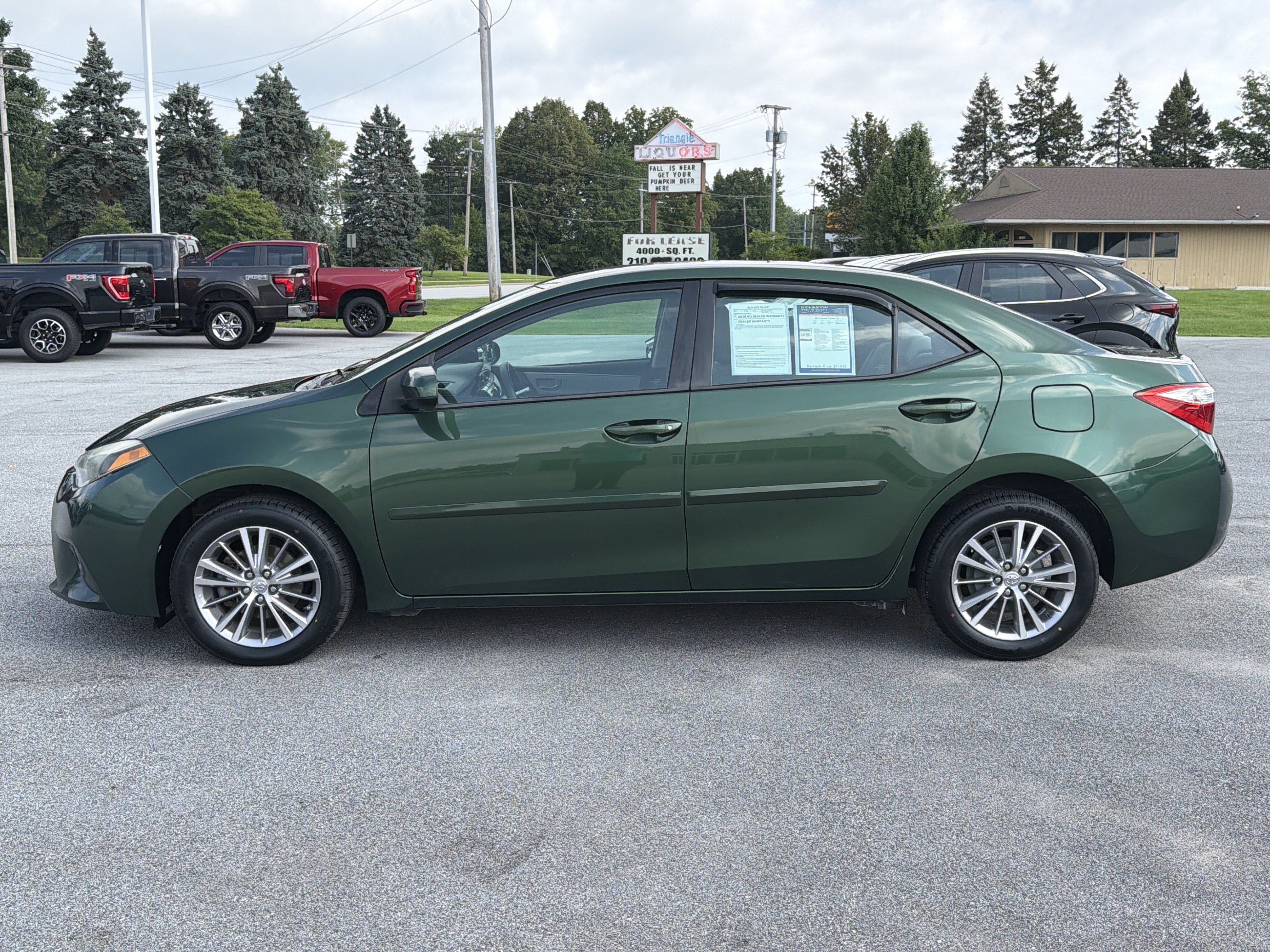 Used 2015 Toyota Corolla LE w/ Body Protection Package #1 FWD image 6