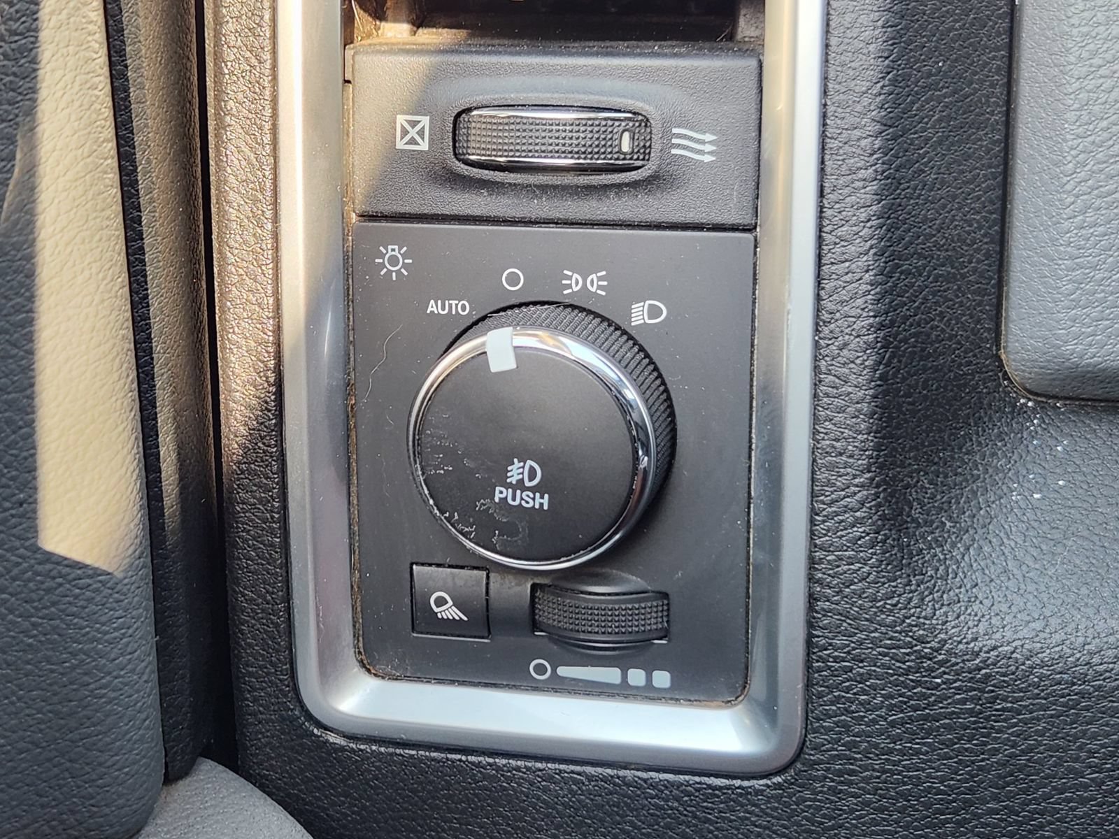 Used 2018 RAM 1500 Big Horn AWD/4WD image 21
