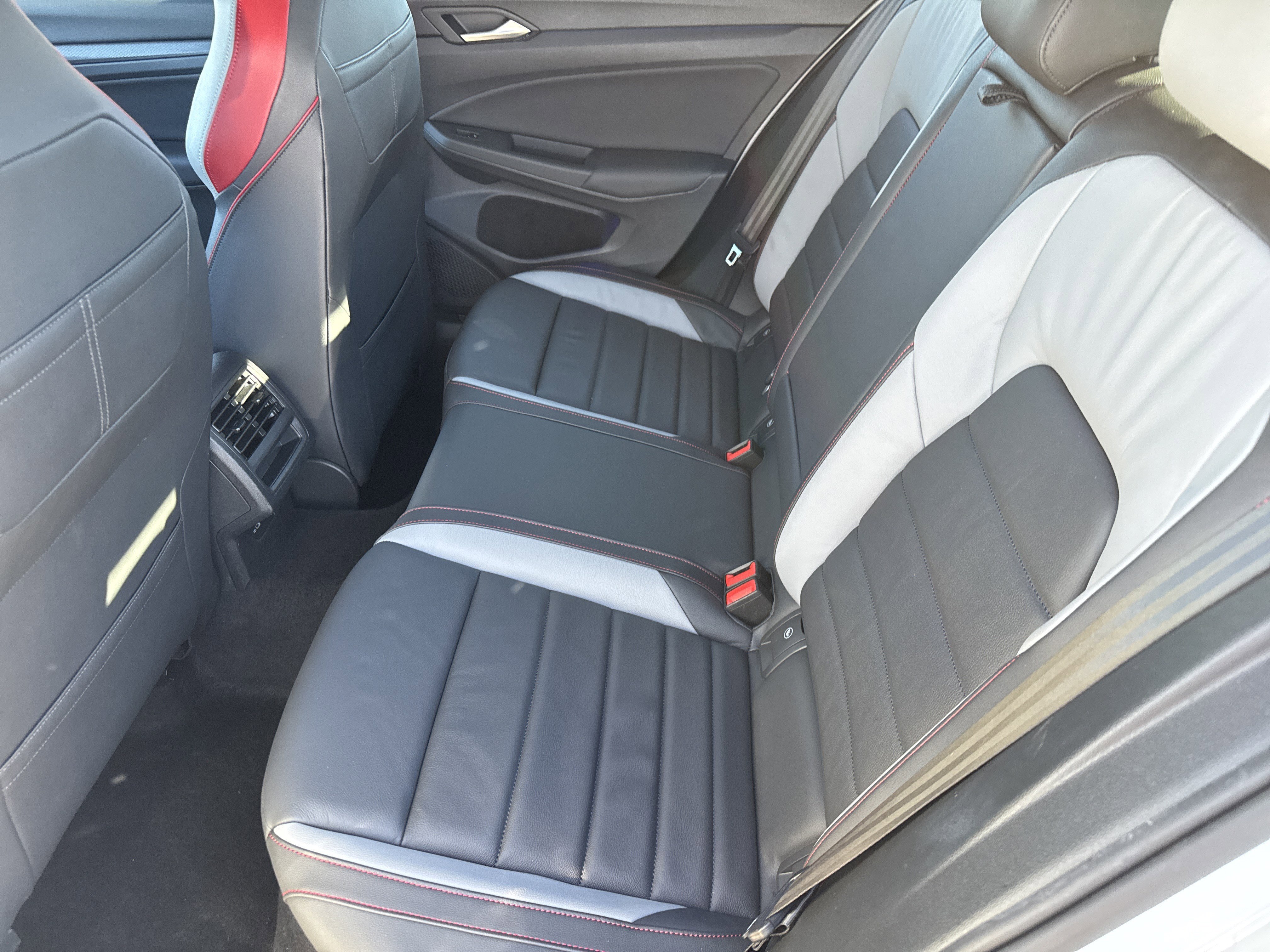 Used 2023 Kia Telluride SX image 6