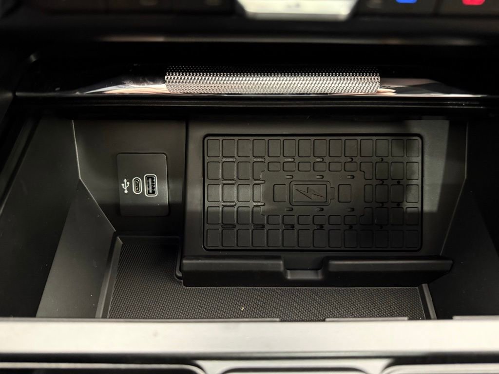 New 2025 Ford F150 Lariat w/ Equipment Group 502A High image 37