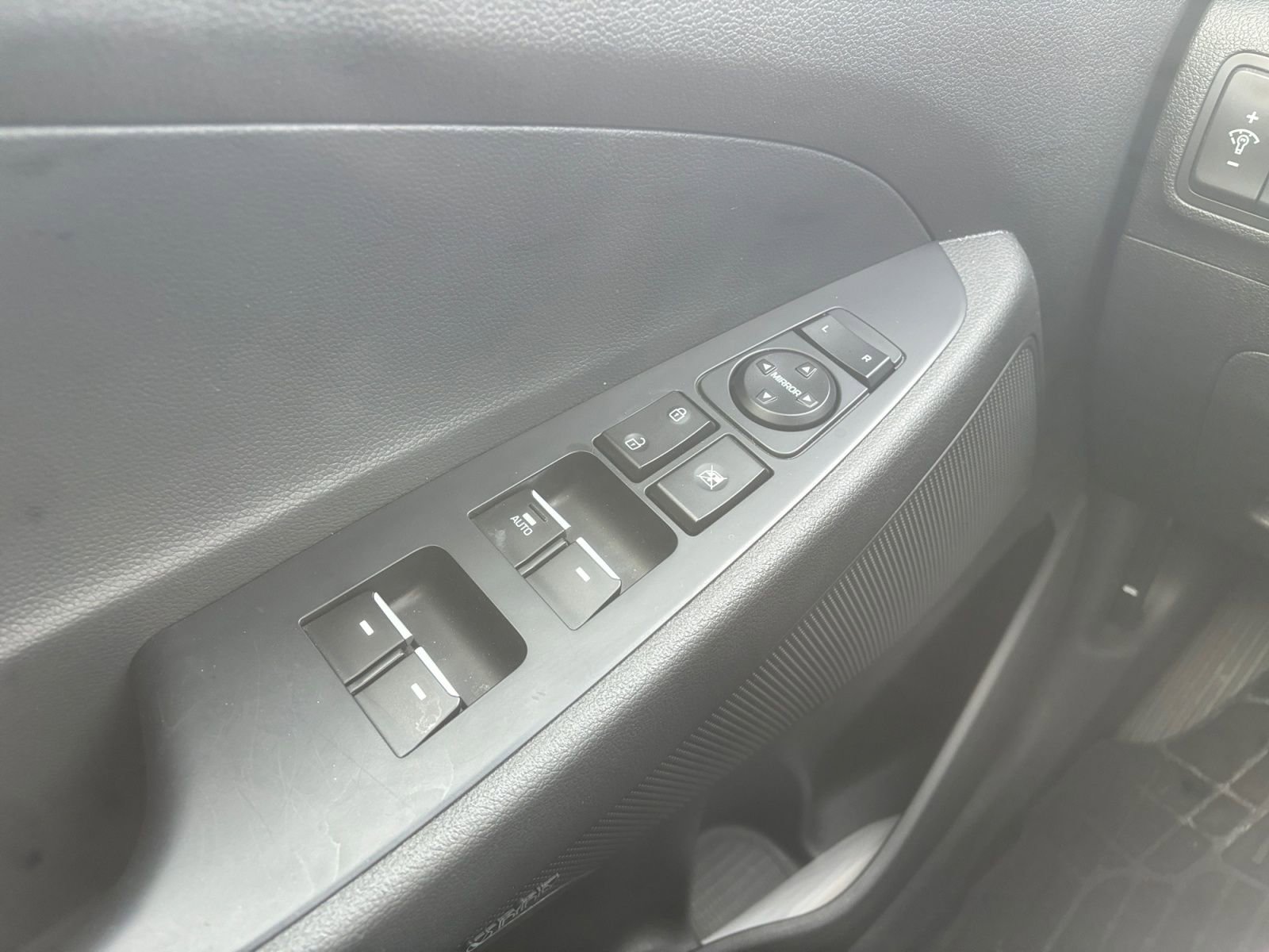 Used 2019 Hyundai Tucson Limited image 20