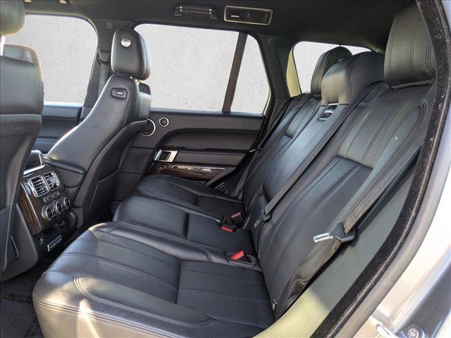 Used 2014 Land Rover Range Rover HSE image 22