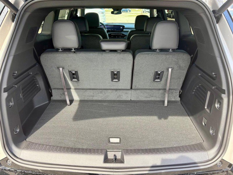 New 2026 Buick Enclave Sport Touring image 8