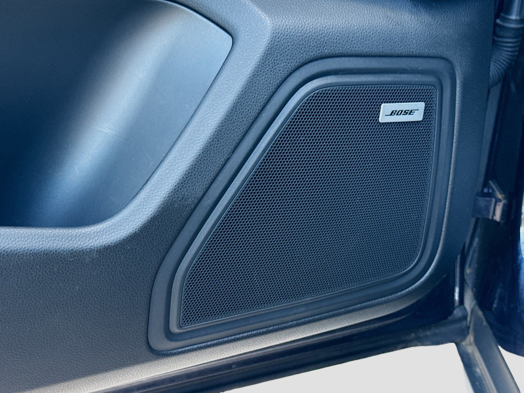 Used 2022 Porsche Macan S image 24