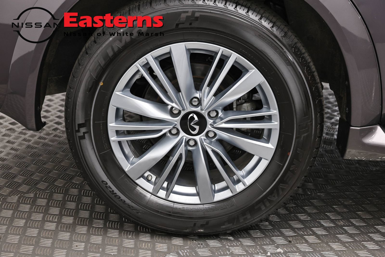Used 2024 INFINITI QX80 Luxe RWD image 35