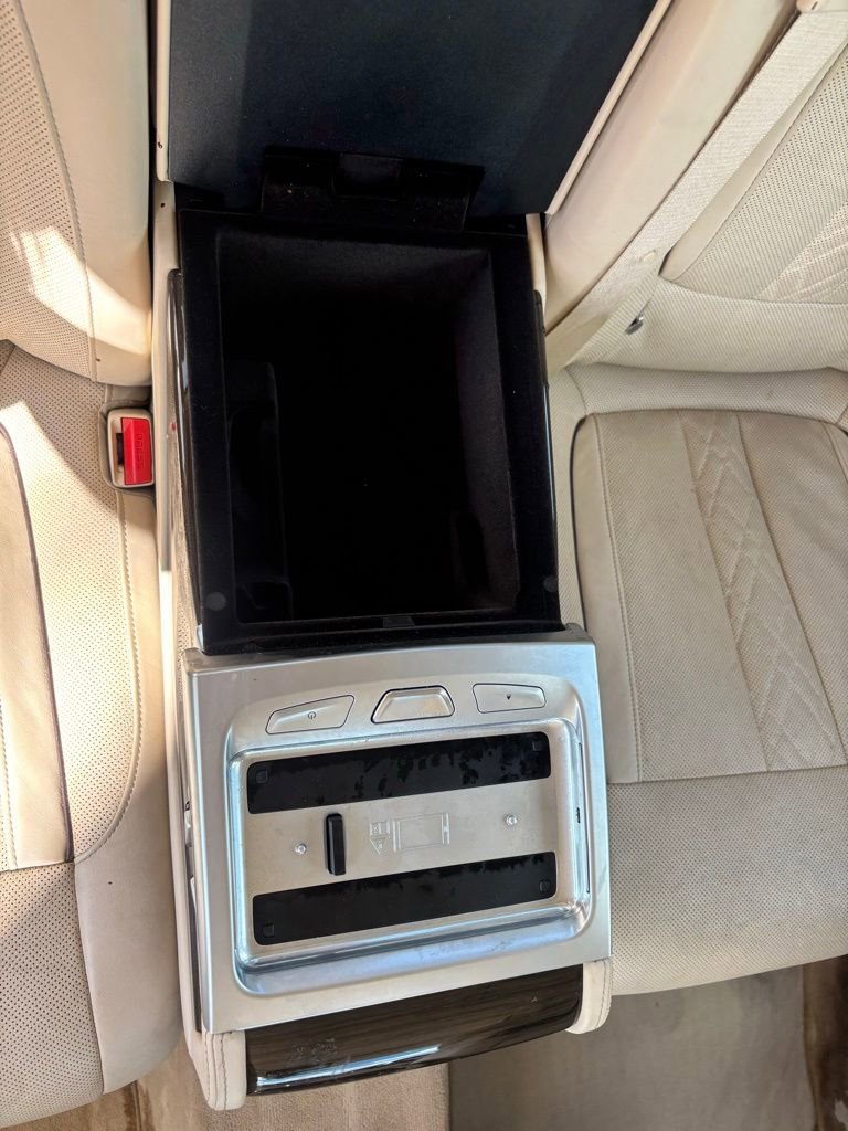 Used 2016 BMW 750i xDrive image 22