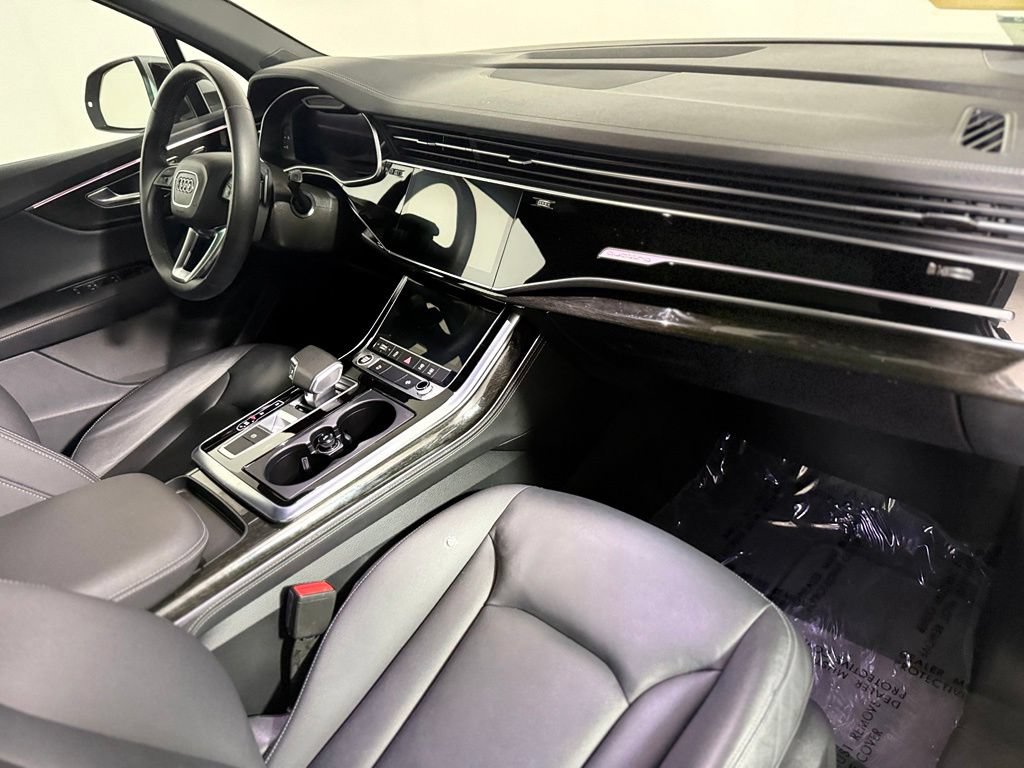 Used 2025 Audi Q7 3.0T Premium Plus AWD/4WD image 26