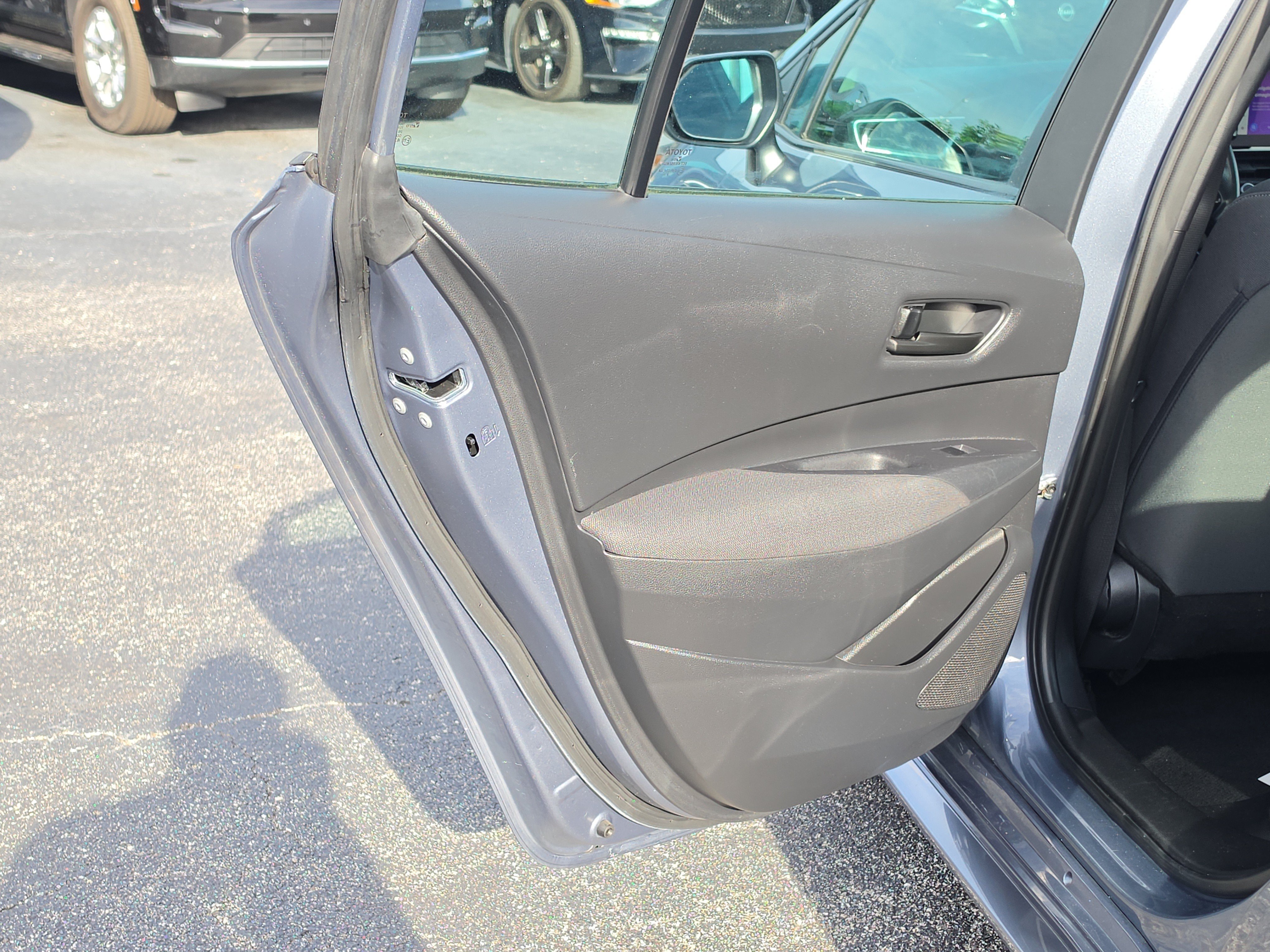 Used 2024 Toyota Corolla LE FWD image 13