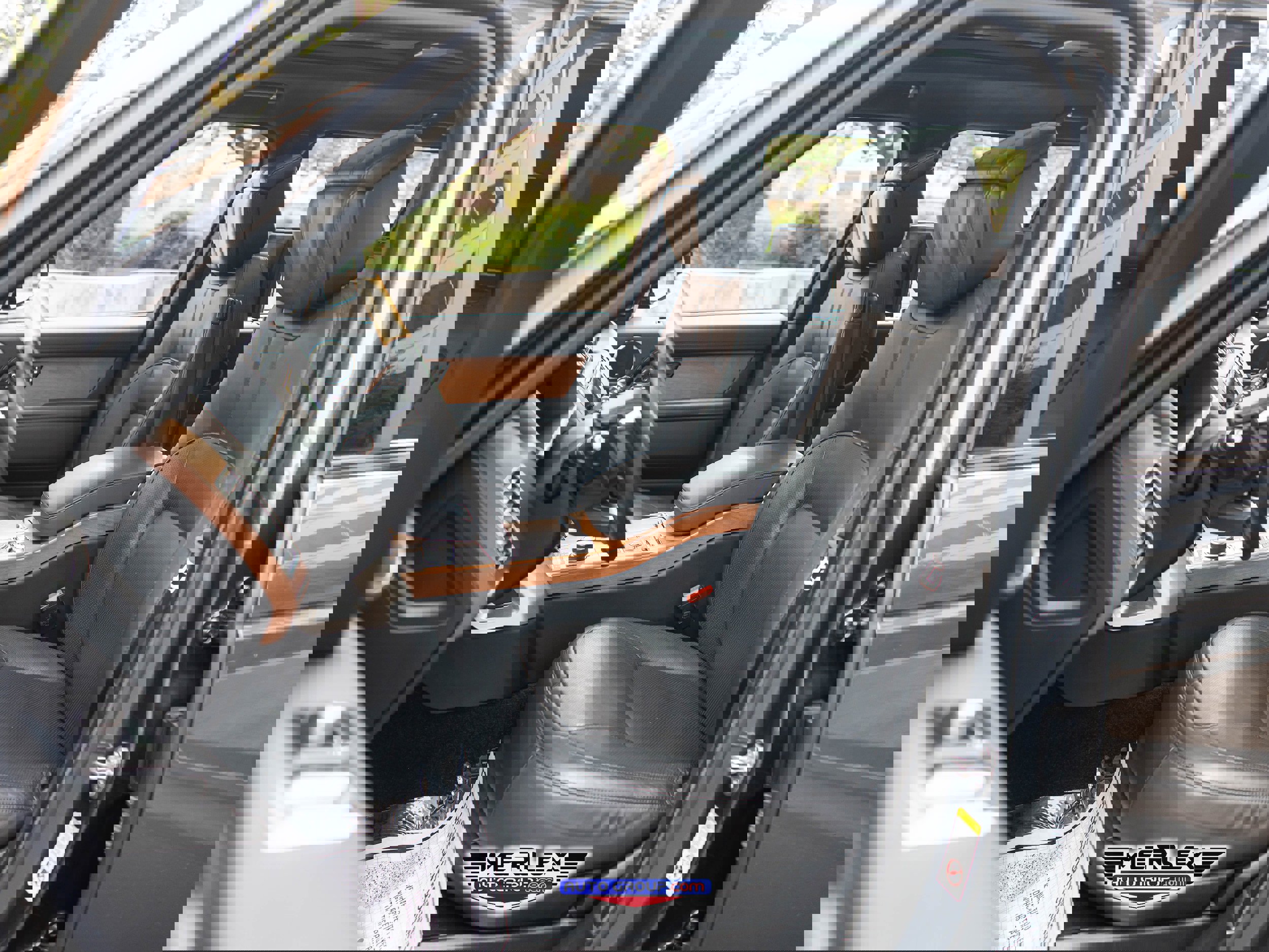 Used 2018 Land Rover Range Rover Long Wheelbase Supercharged image 16