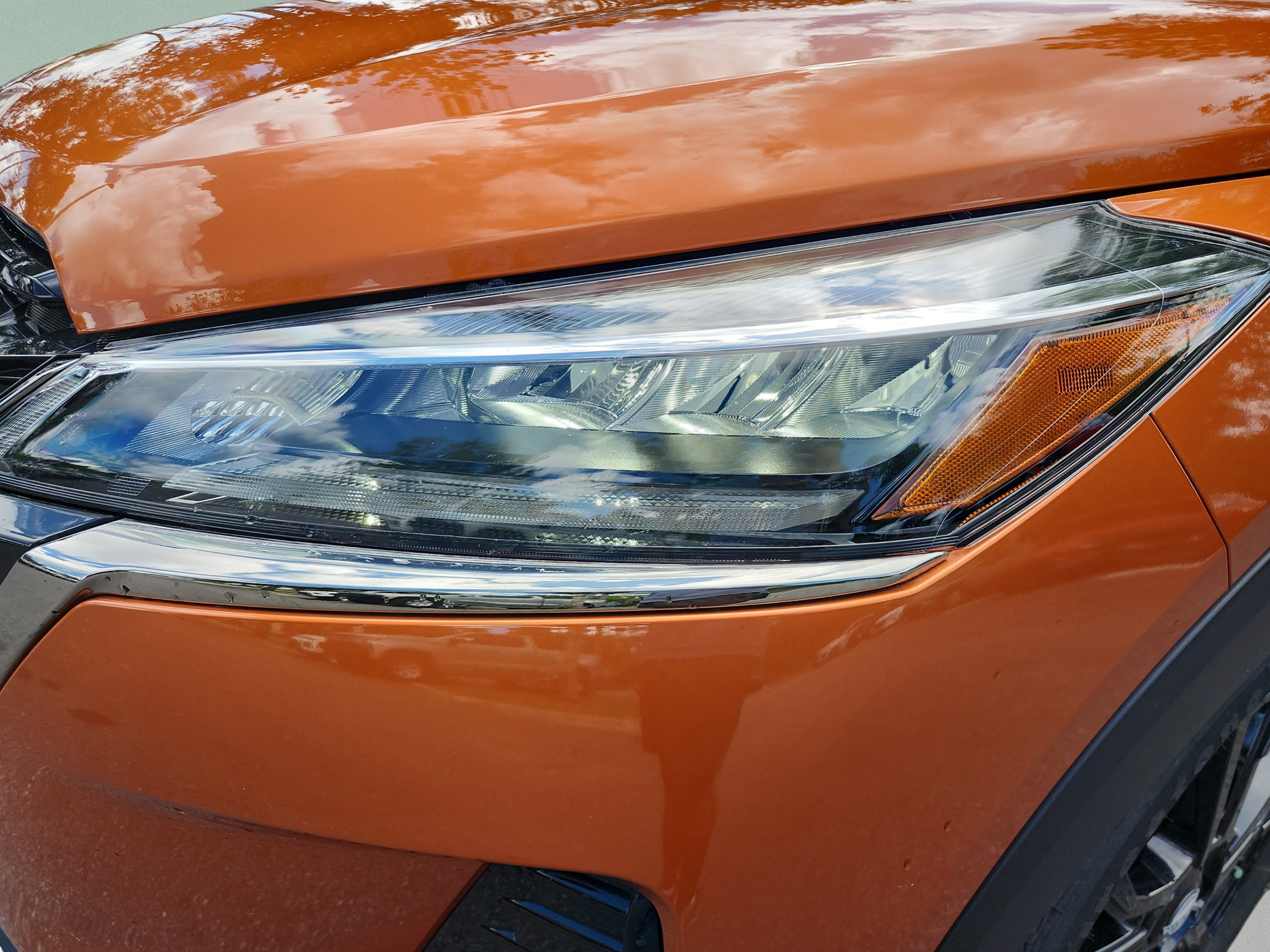 Certified 2024 Nissan Kicks SR w/ SR Premium Package FWD image 30