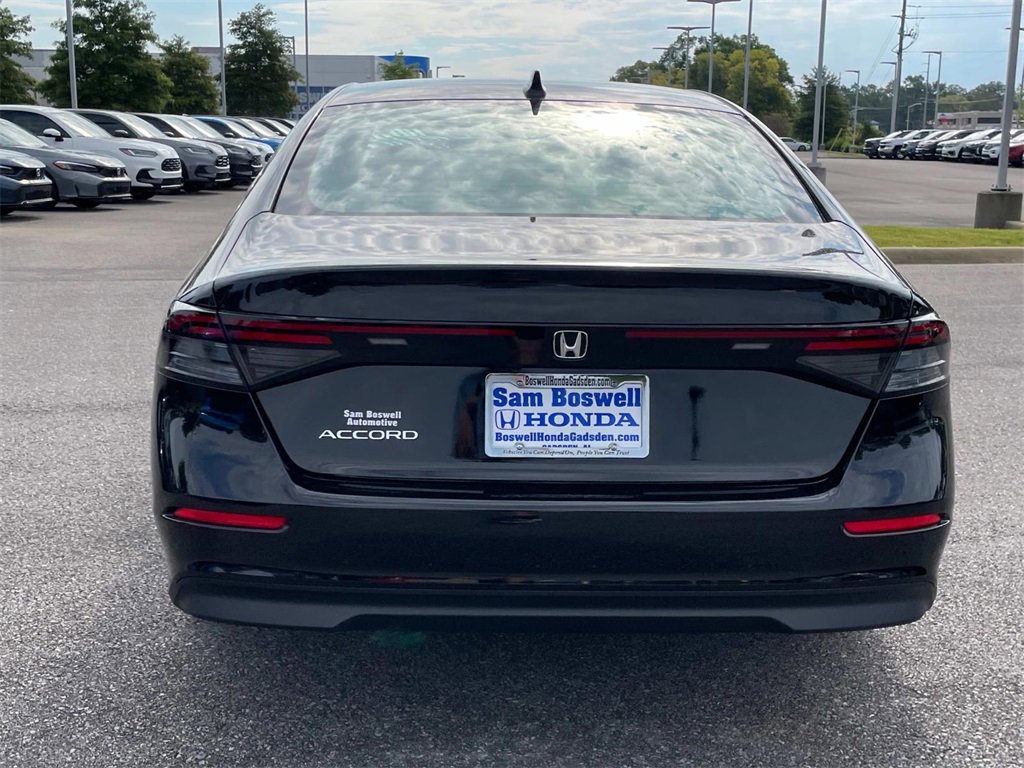 New 2025 Honda Accord SE image 4