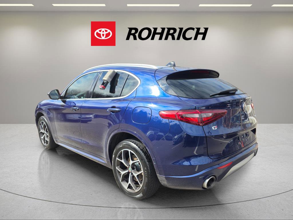 Used 2021 Alfa Romeo Stelvio Ti image 8
