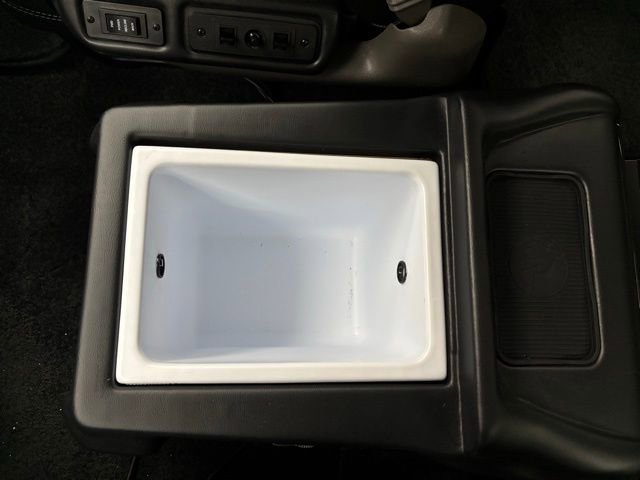 New 2026 GMC Savana 2500 w/ Driver Convenience Package RWD image 34