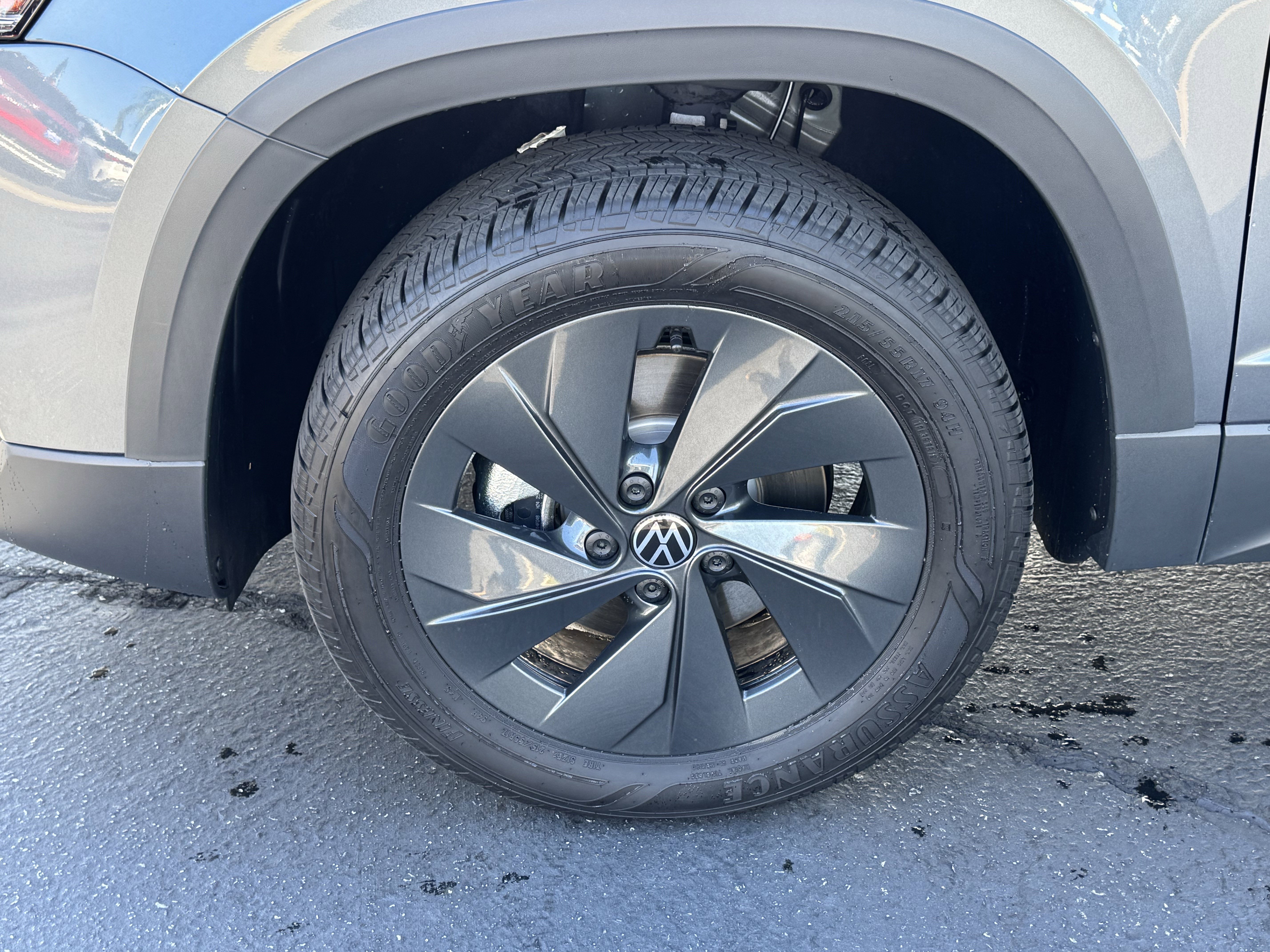 Used 2025 Volkswagen Taos S image 12