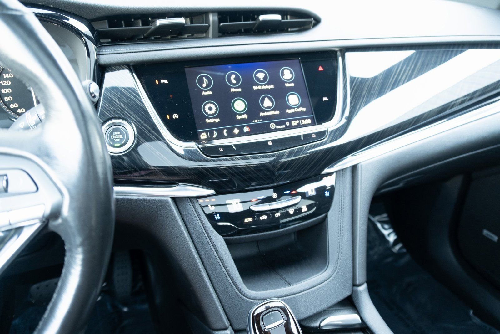 Used 2021 Cadillac XT6 Premium Luxury image 3