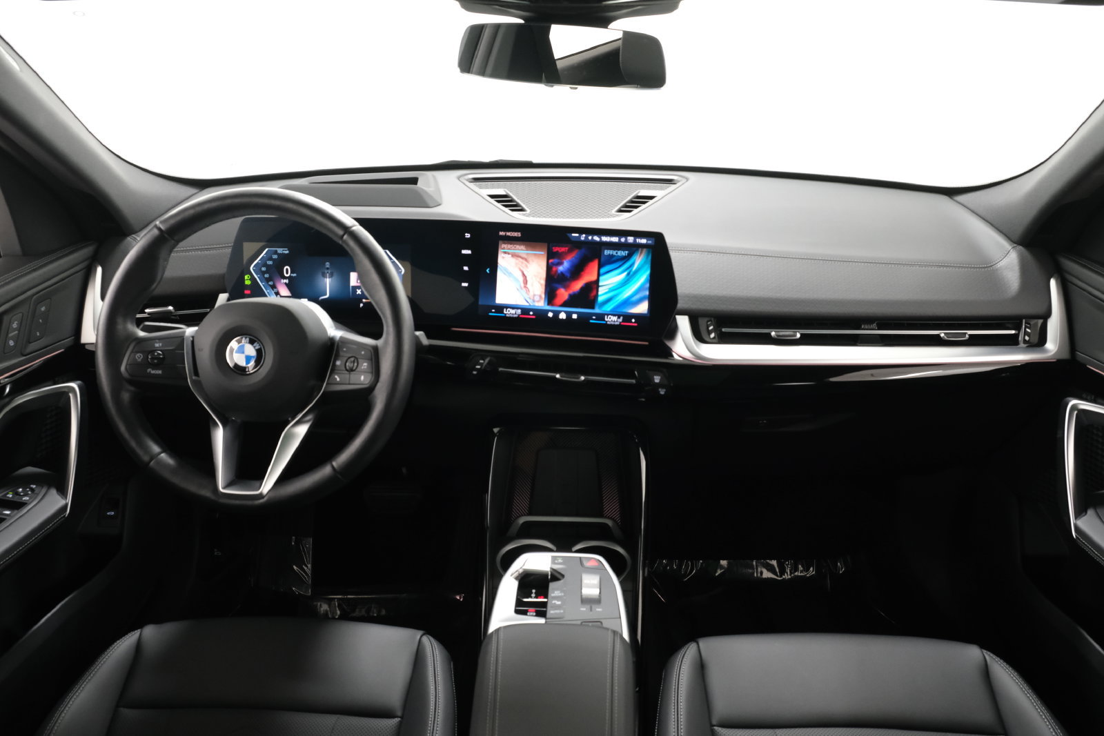 Used 2026 BMW X2 xDrive28i AWD/4WD image 9