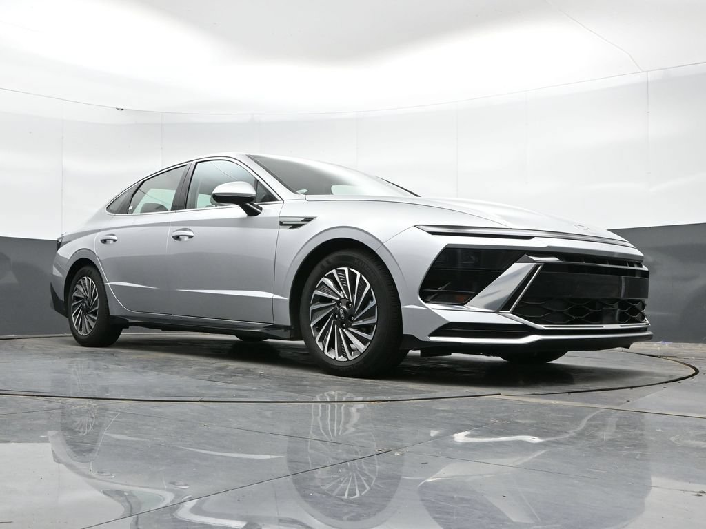 Certified 2025 Hyundai Sonata SEL FWD image 43