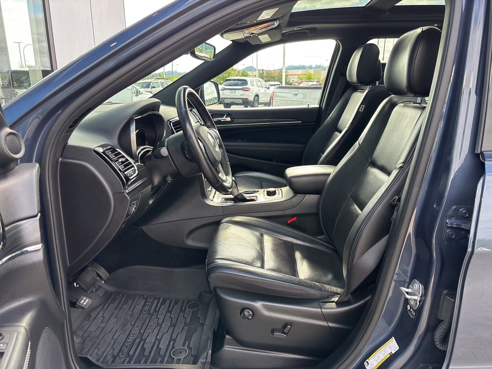 Used 2021 Jeep Grand Cherokee Limited w/ Quick Order Package 28K 80th AWD/4WD image 10