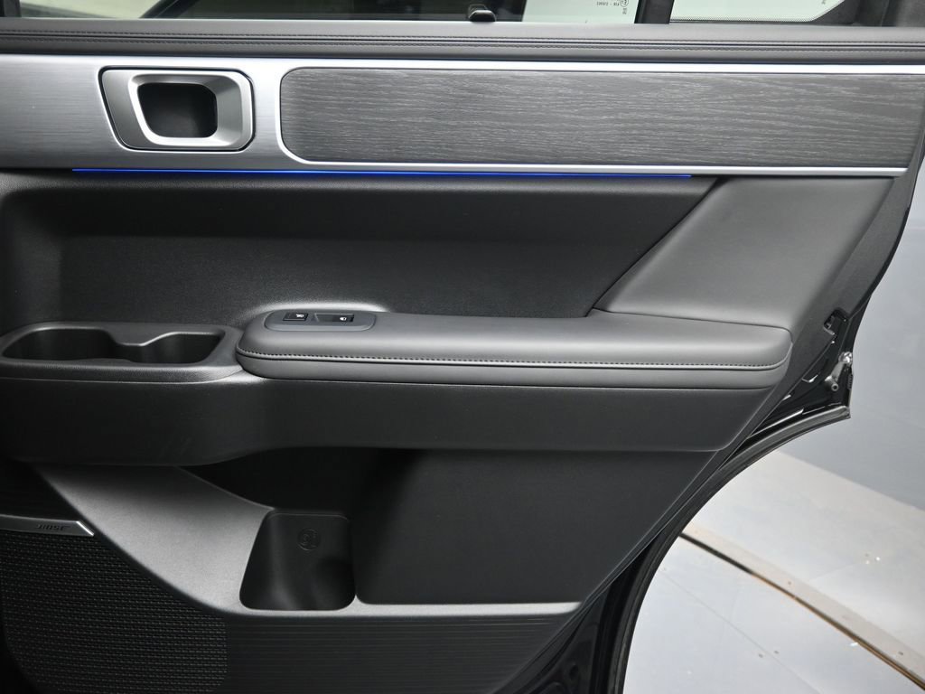 Used 2024 Hyundai Santa Fe Limited image 30