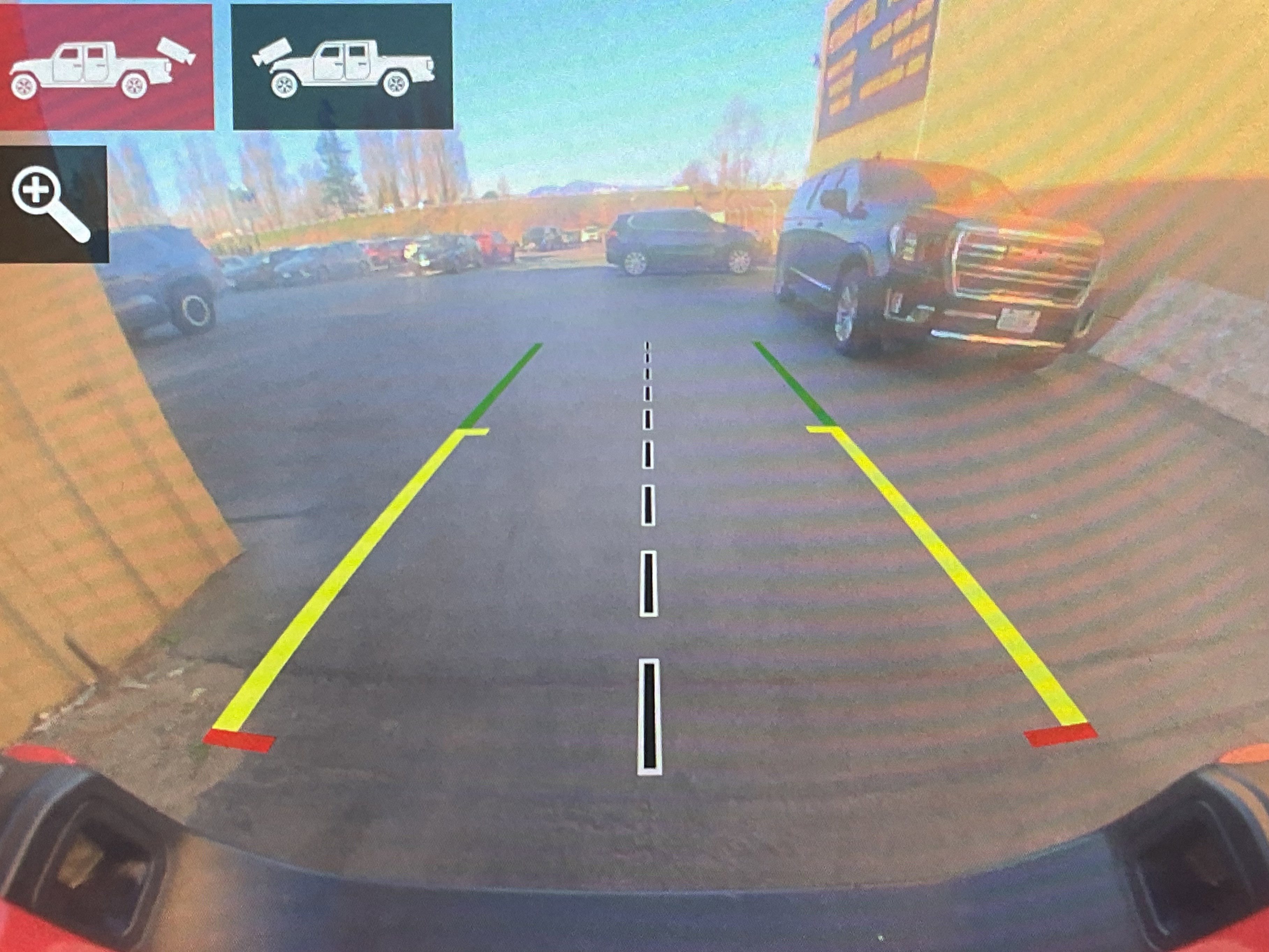 Used 2020 Jeep Gladiator Rubicon w/ Advanced Safety Group image 18