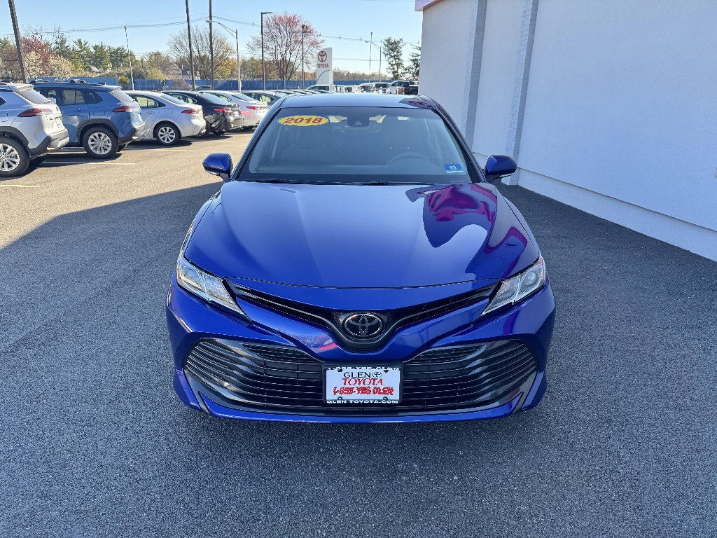 Used 2018 Toyota Camry LE w/ Convenience Package FWD image 3