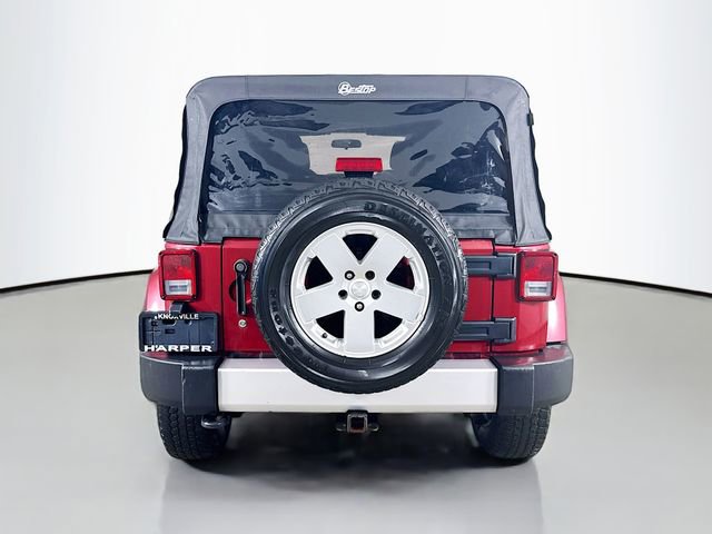 Used 2011 Jeep Wrangler Unlimited Sahara w/ Dual Top Group AWD/4WD image 9