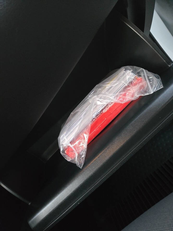 Used 2021 Toyota C-HR LE image 39