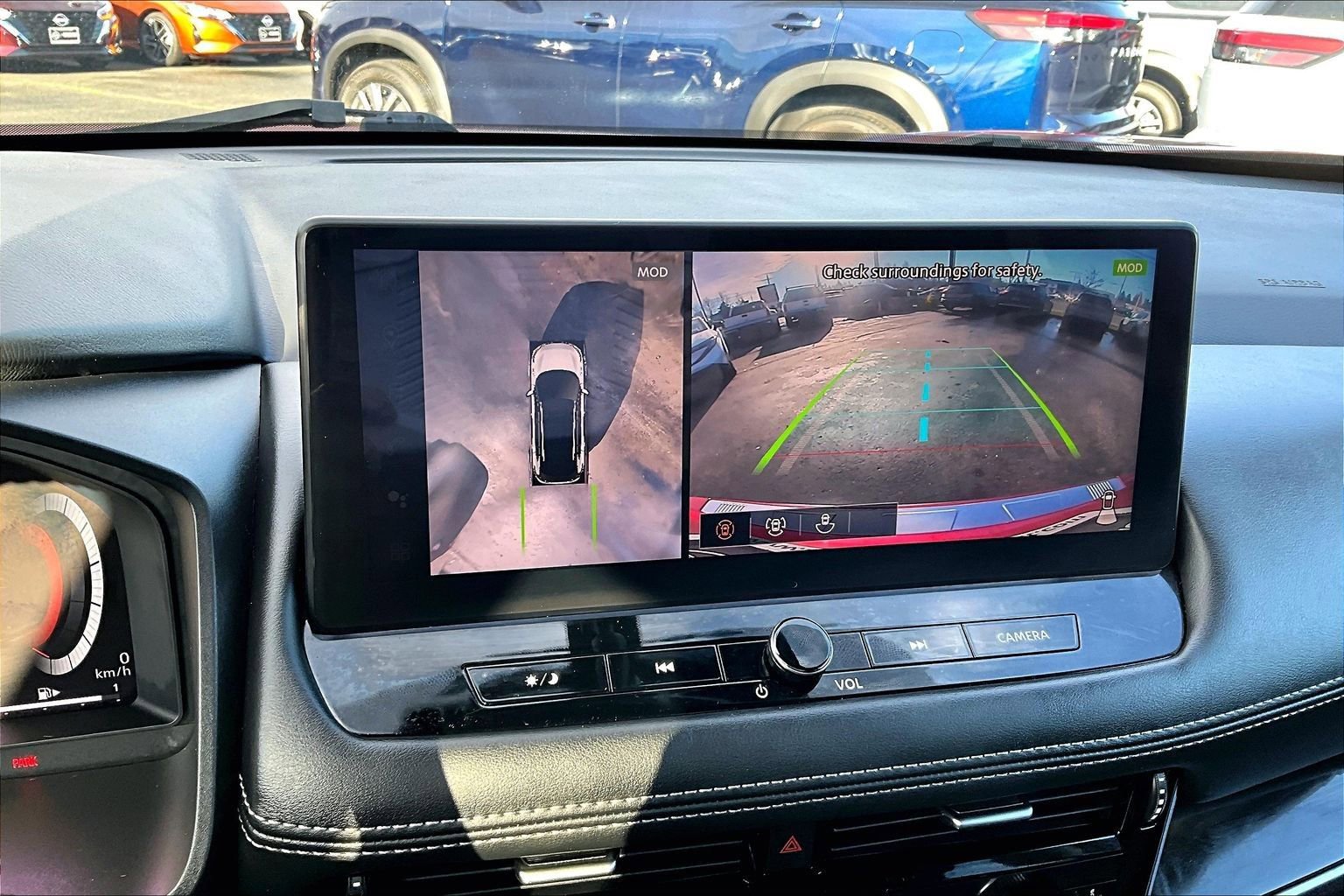 Used 2024 Nissan Rogue SL image 13