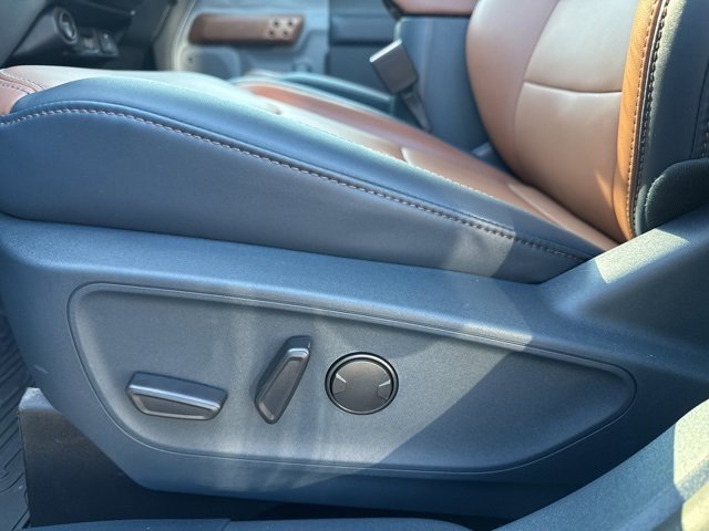 Used 2024 Ford Maverick Lariat image 11