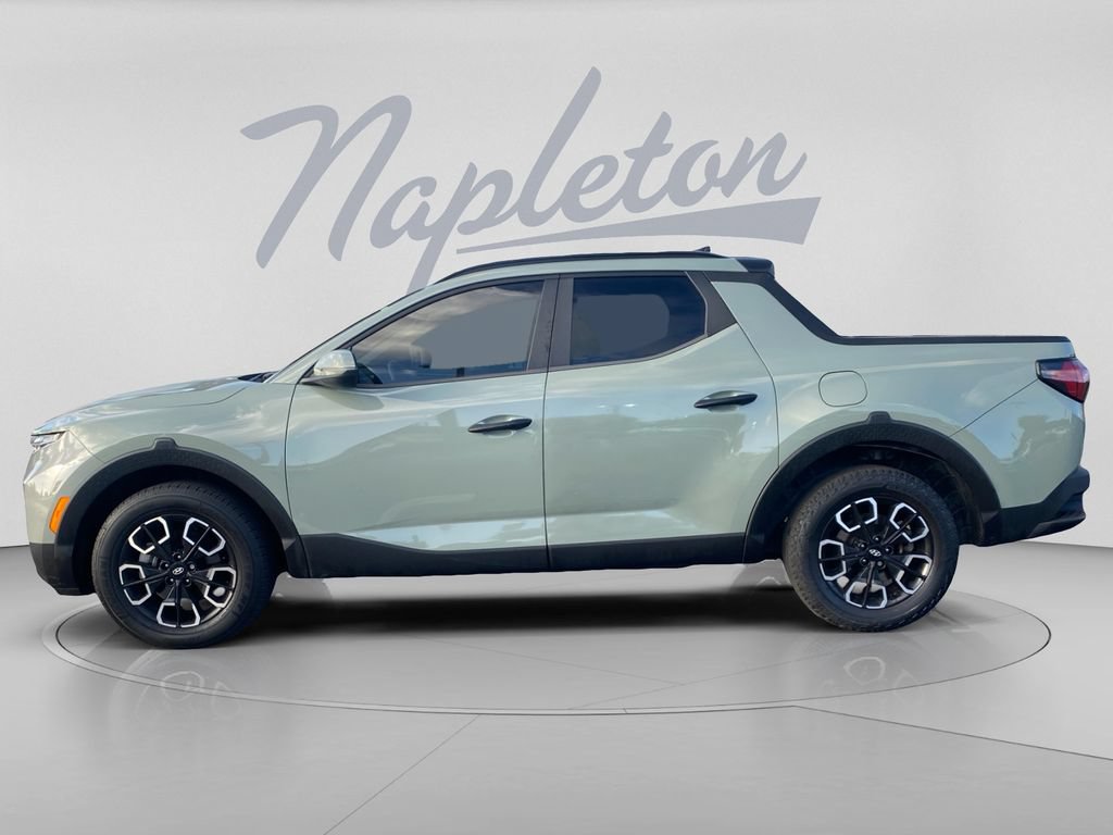 Used 2022 Hyundai Santa Cruz SEL w/ Activity Package FWD image 4