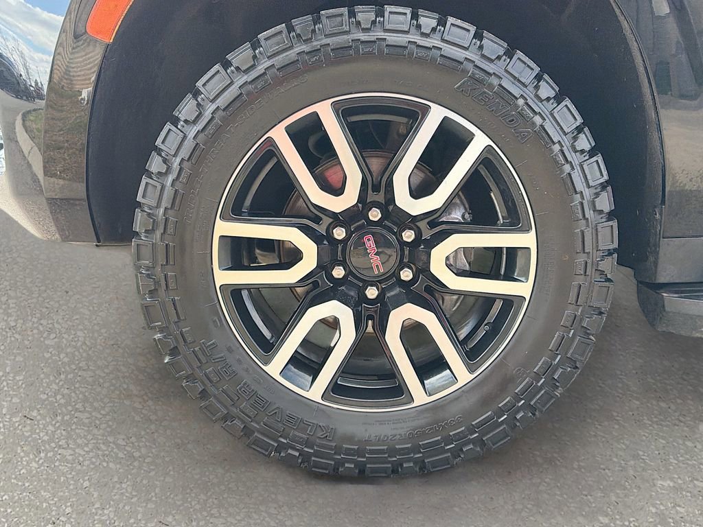 Used 2021 GMC Yukon AT4 w/ Technology Package image 48