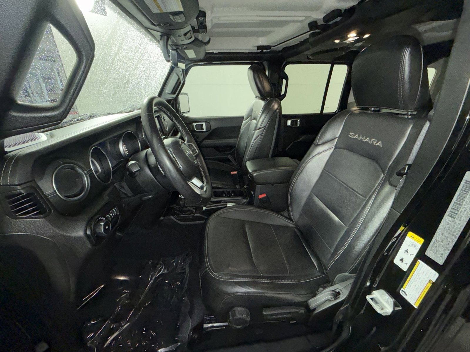 Used 2020 Jeep Wrangler Unlimited Sahara image 13