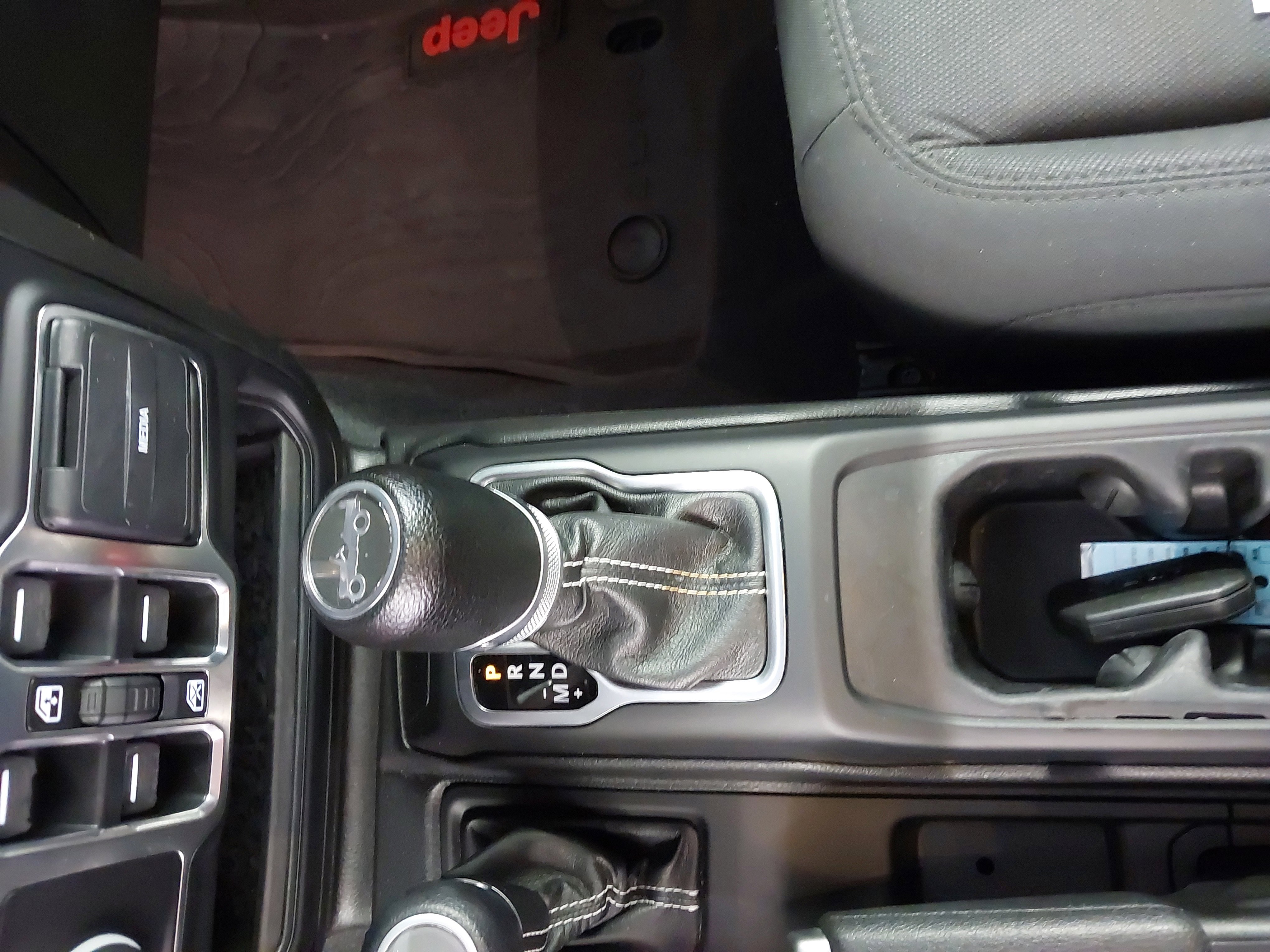 Used 2019 Jeep Wrangler Unlimited Sahara image 22