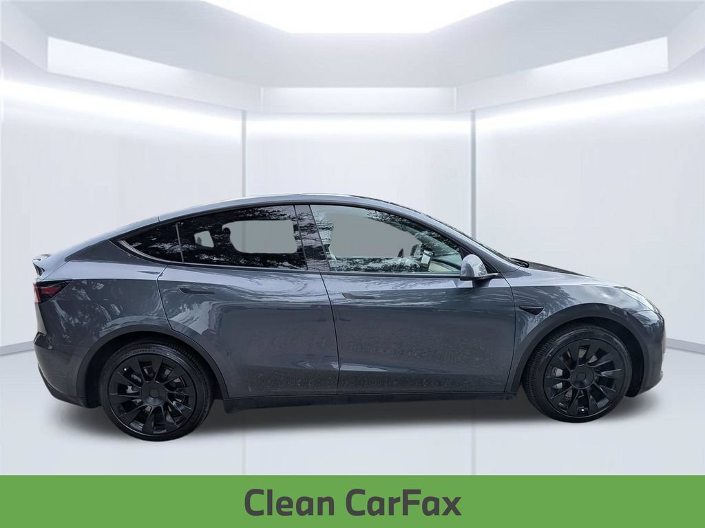 Used 2022 Tesla Model Y Long Range AWD/4WD image 8