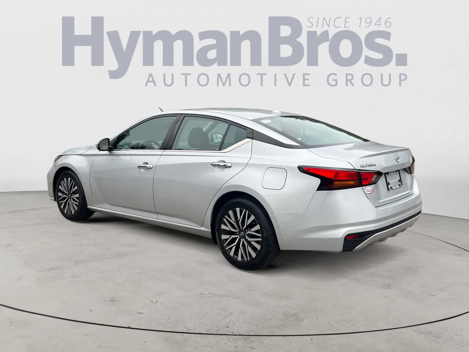 Certified 2023 Nissan Altima 2.5 SV FWD image 6