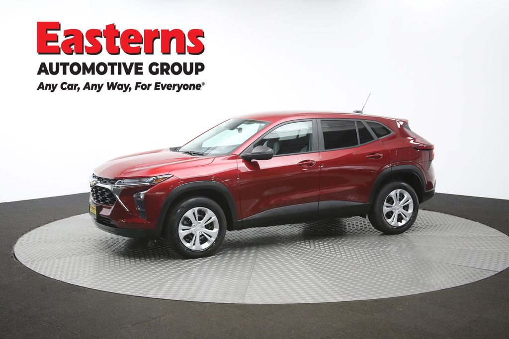 Used 2024 Chevrolet Trax LS FWD image 57