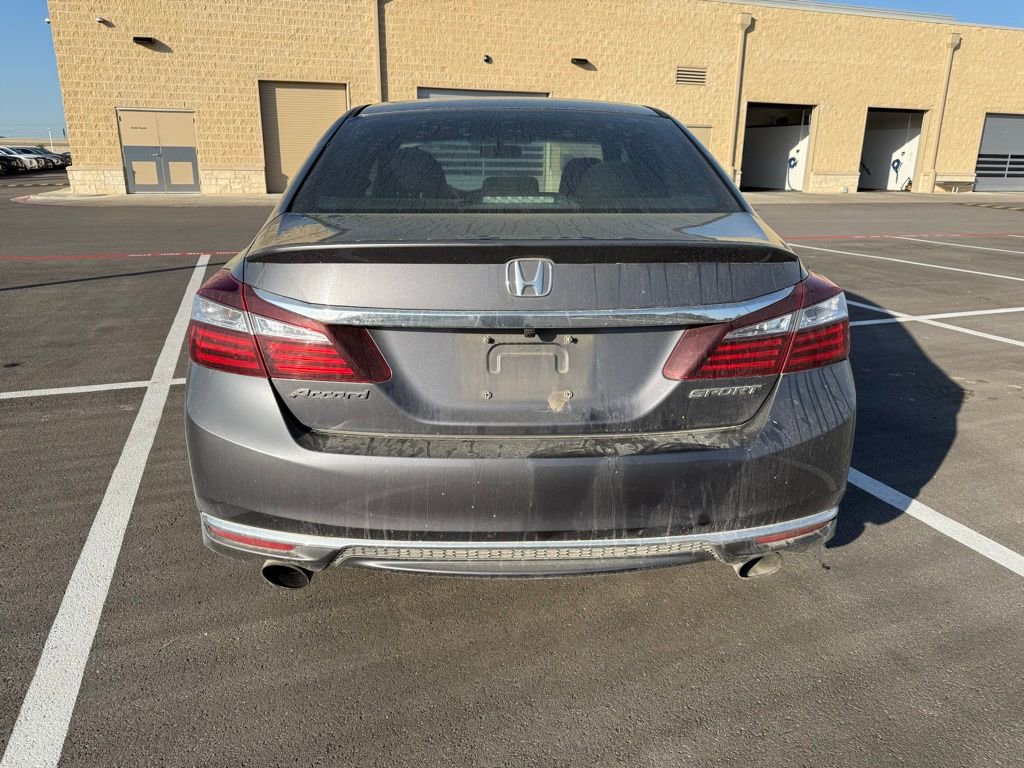 Used 2017 Honda Accord Sport image 5