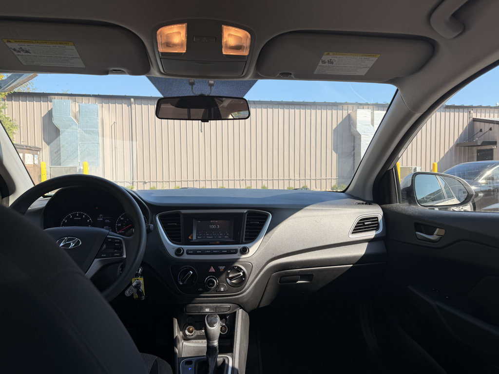 Used 2021 Hyundai Accent SE FWD image 8
