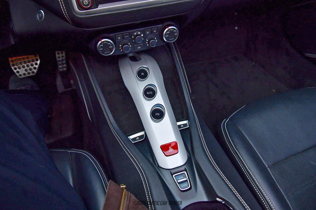 Used 2016 Ferrari California T RWD image 34