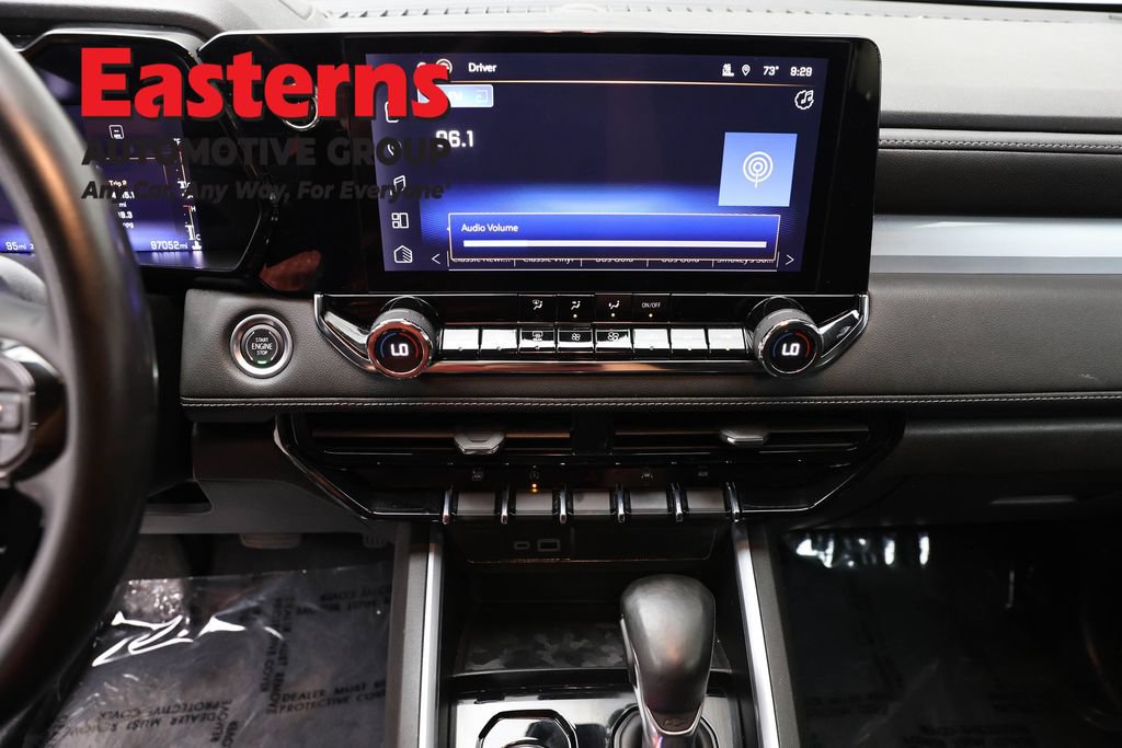 Used 2023 Chevrolet Colorado LT w/ LT Convenience Package AWD/4WD image 12