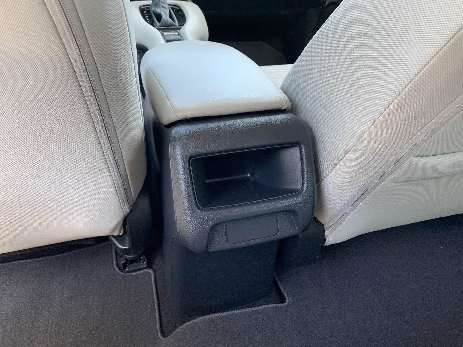 Certified 2026 Honda HR-V LX image 33