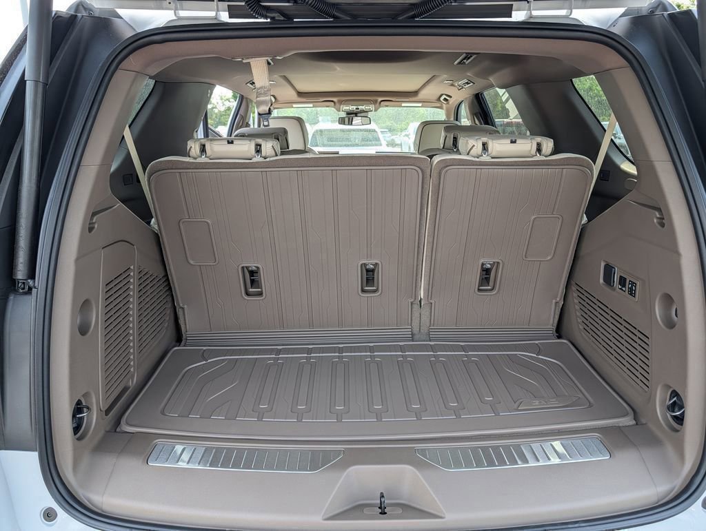 New 2026 GMC Yukon Denali AWD/4WD image 14