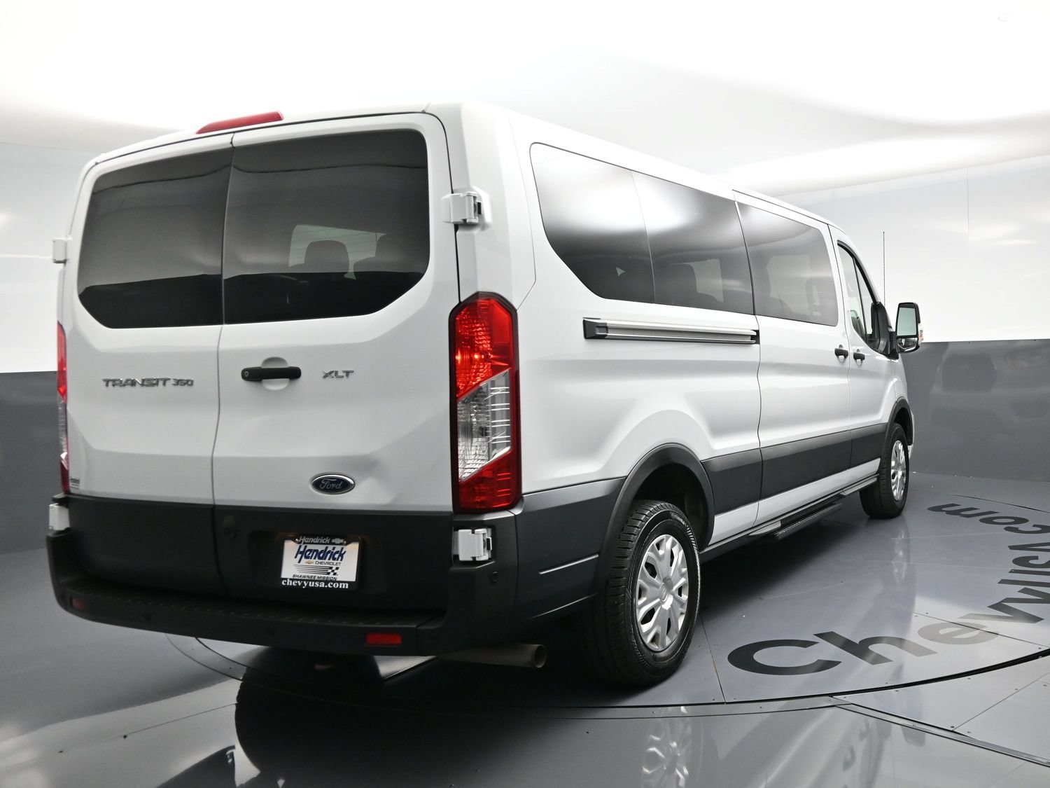 Used 2022 Ford Transit 350 XLT RWD image 9