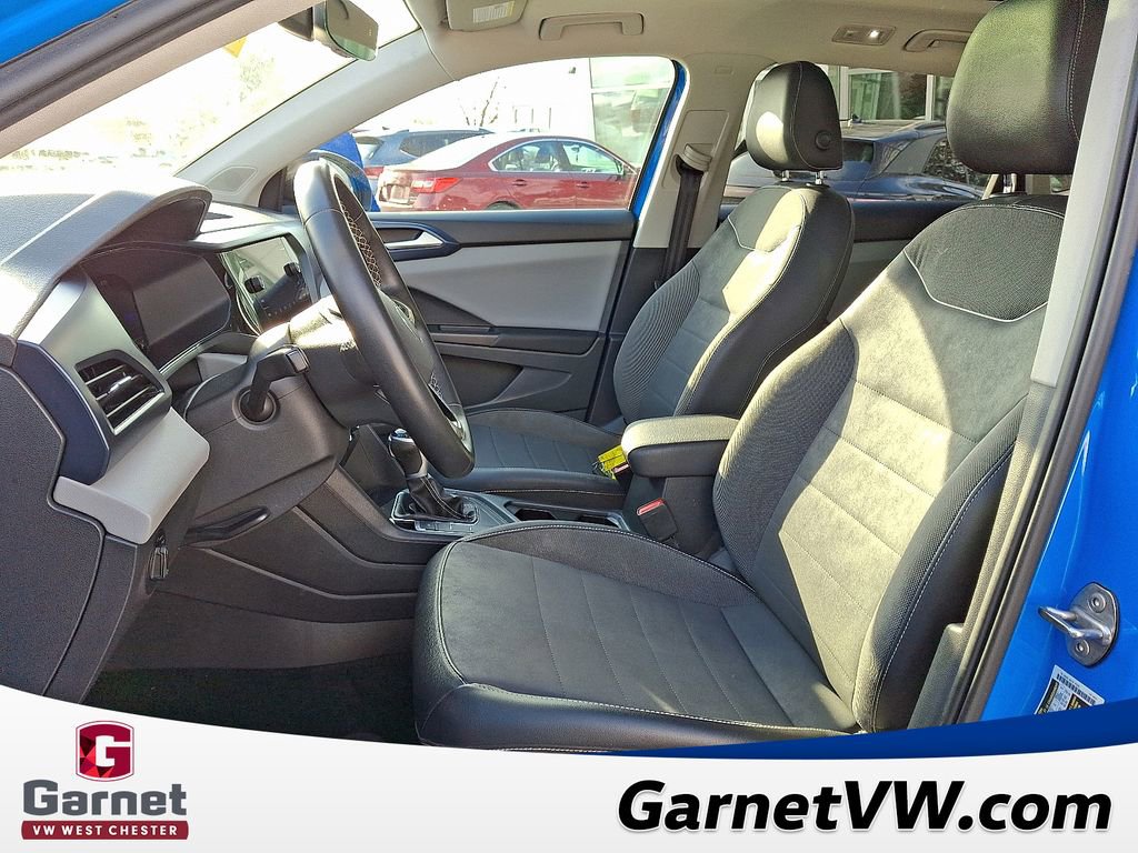 Certified 2023 Volkswagen Taos SE w/ Panoramic Sunroof Package image 14