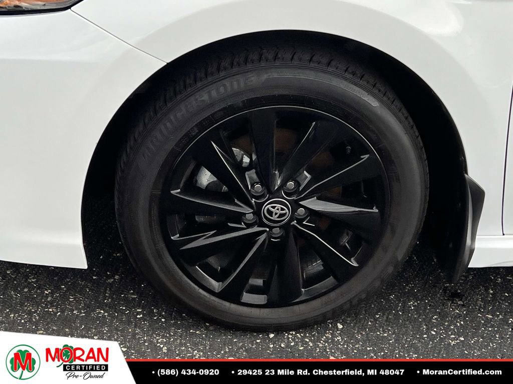Used 2024 Toyota Camry SE FWD image 9
