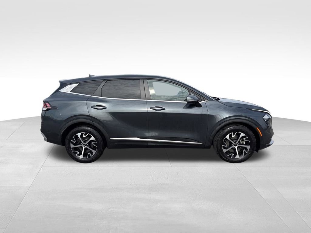 Used 2023 Kia Sportage EX image 6